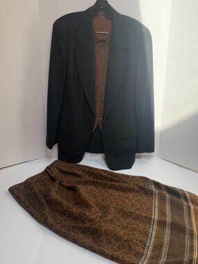 Vintage Anne Klein Size 4 Womens 3 piece Silk Suit Black/Gold